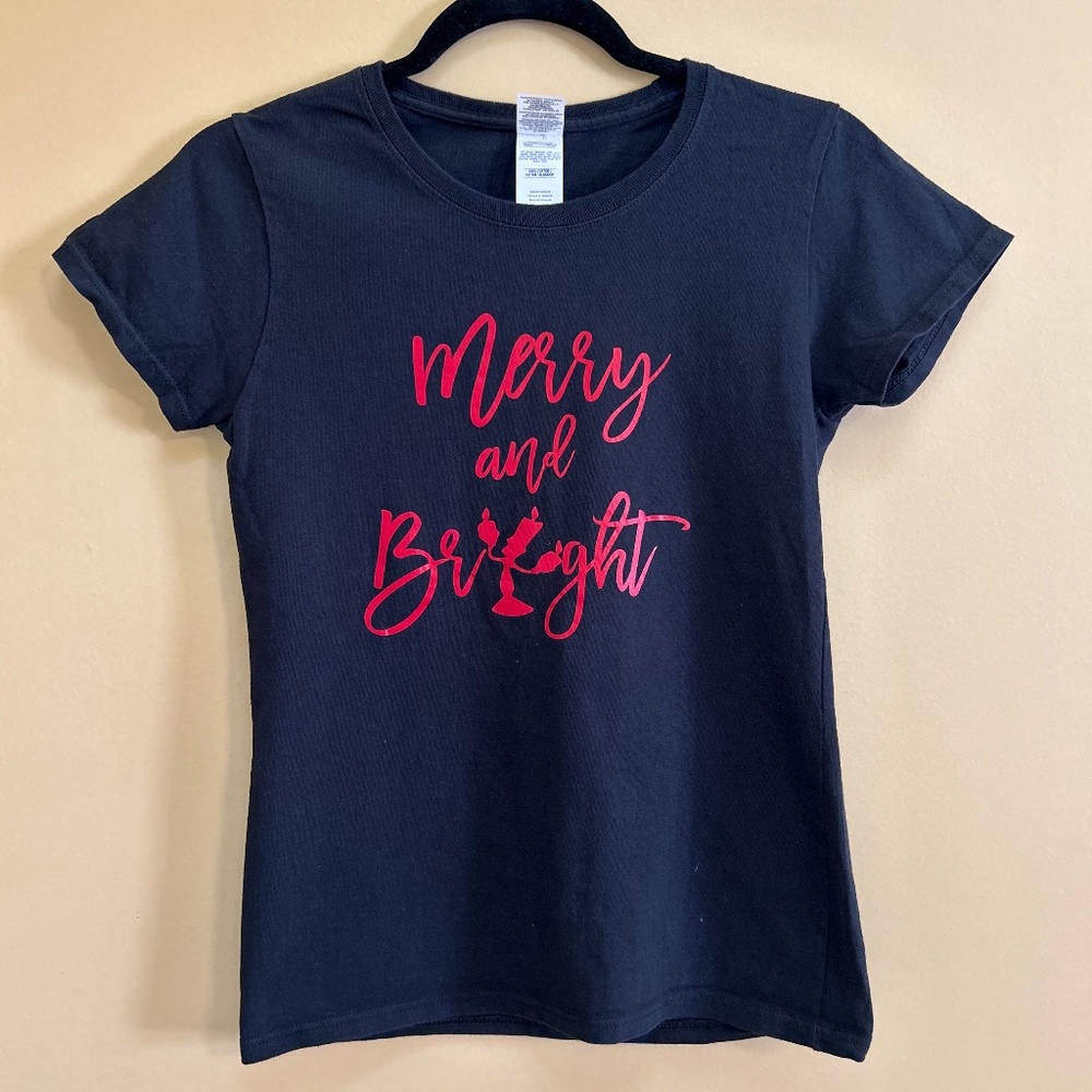 Disney Beauty and the Beast Christmas Tee Size Small